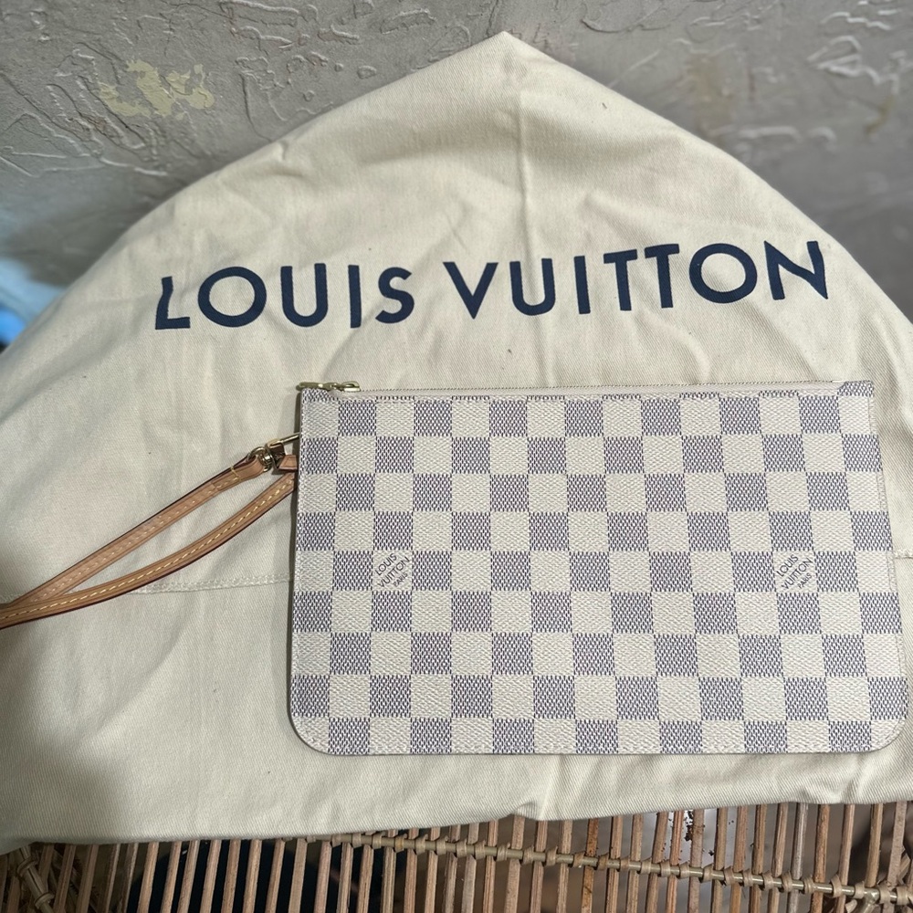 Louis Vuitton Gray and Cream Checkered Pouch